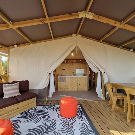 Luxusní stan Koru Etna Glamping - Con Vasca Idromassaggio Privata Ragalna